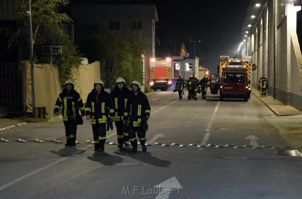 Feuer 2 AVG Koeln Rath Heumar Wikingerstr P089.JPG - Miklos Laubert